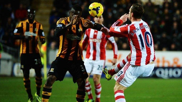 Maynor Figueroa of Hull City and Marko Arnautovic of Stoke City