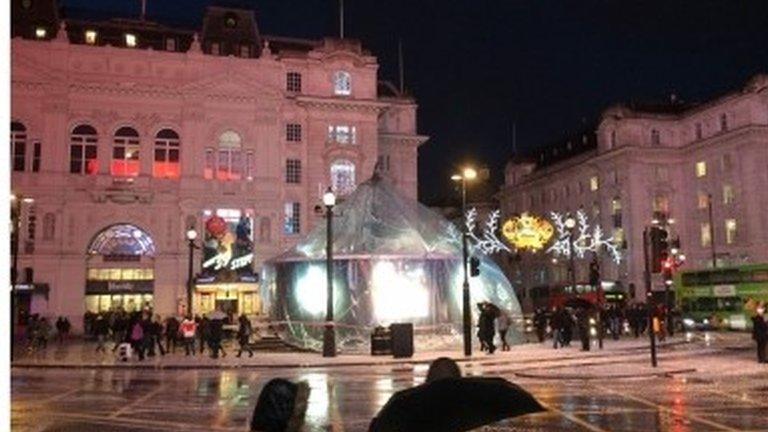 Eros Globe Piccadilly Circus