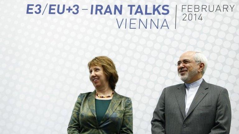 EU foreign policy chief Catherine Ashton and Iranian Foreign Minister Mohammad Javad Zarif in Vienna (18 February 2014)