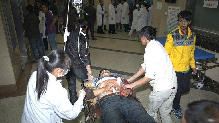 Stabbing victim arrives in hospital. 2 March 2014