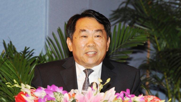 Guo Yongxiang delivers a speech in Beijing on 12 October 2011