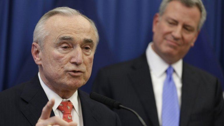 New York City Police Commissioner William Bratton (left) and New York City Mayor Bill de Blasio appeared in New York on 5 December 2013