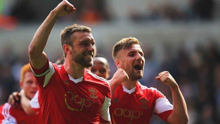 Southampton celebrate against Swansea