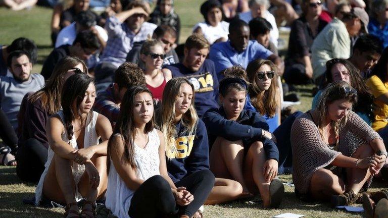 University of California, Santa Barbara students mourn (27 May 2014)