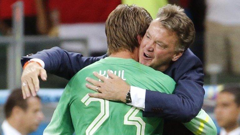 Tim Krul and Louis van Gaal