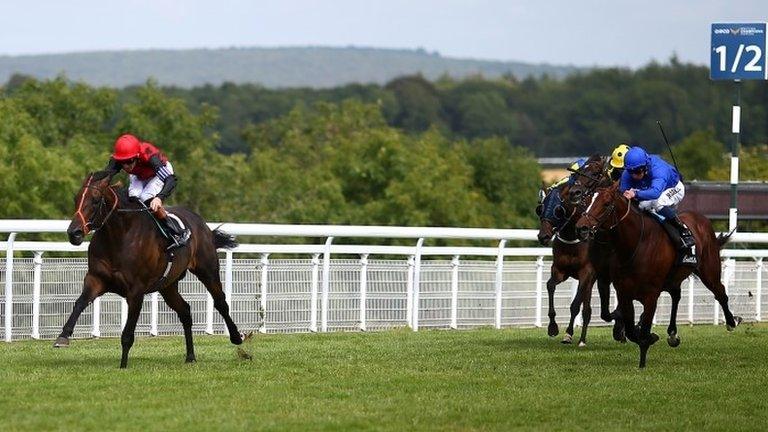 Pether's Moon beats Encke at Goodwood