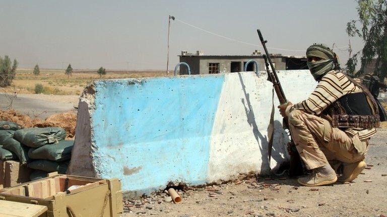 A Iraqi Turkmen fighter in Amerli. Photo: 4 August 2014