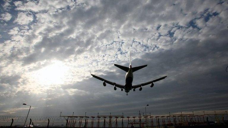 A plane comes into land at Heathrow Airport on March 16, 2007 in London