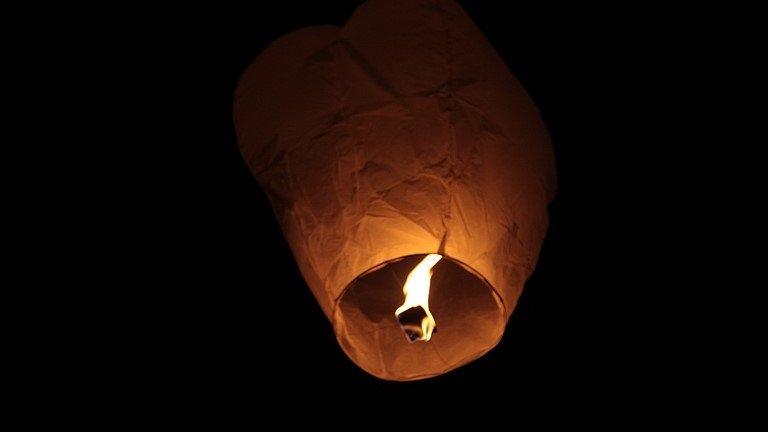 Sky lantern