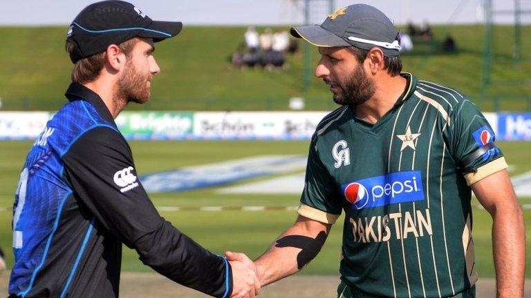 New Zealand captain Kane Williamson and Pakistan skipper Shahid Afridi