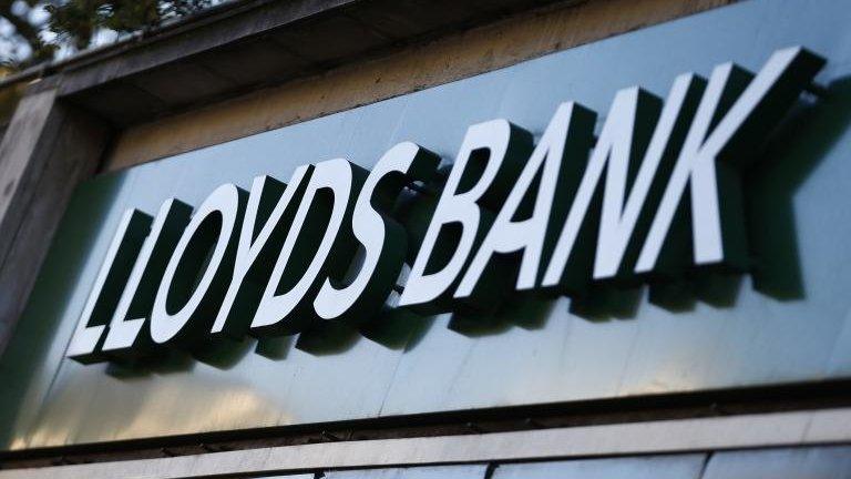 Lloyds Bank sign