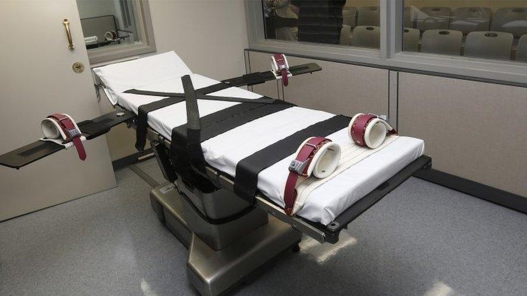 the gurney in the the execution chamber at the Oklahoma State Penitentiary is pictured in McAlester, Oklahoma 9 October 2014