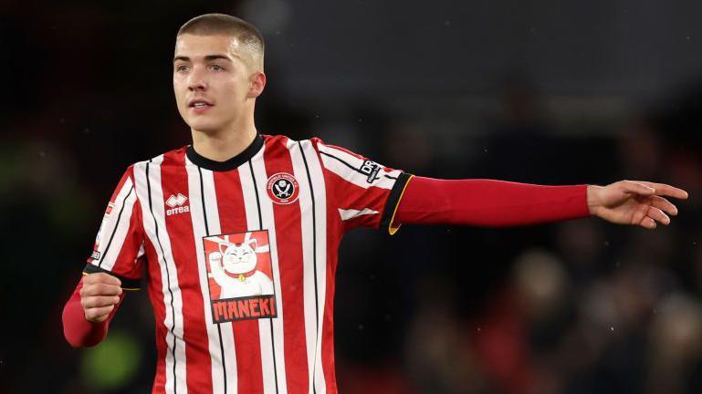 Alfie Gilchrist playing for Sheffield United