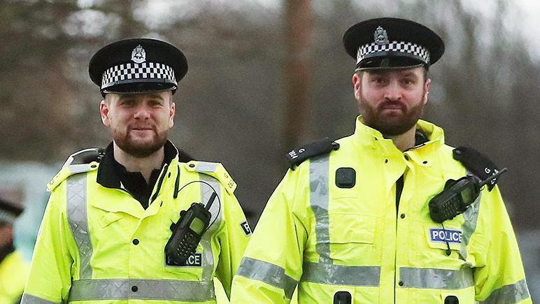 Police Scotland ditches plan to ban officer beards - BBC News