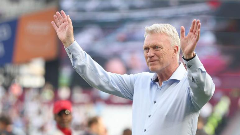 David Moyes waves to West Ham fans