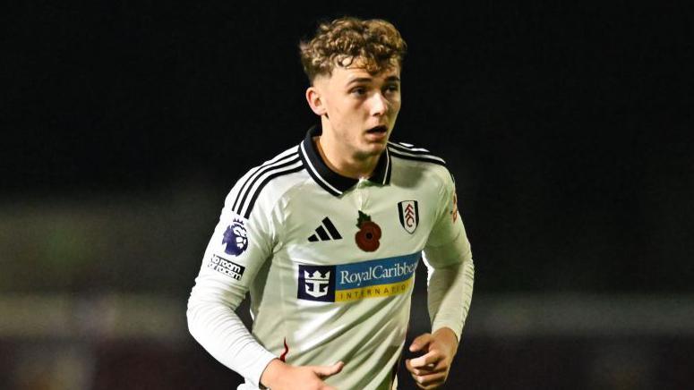 Celtic sign 'highly rated' striker Osmand from Fulham