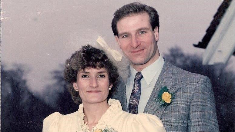 Malcolm and Ruth Knight on their wedding day