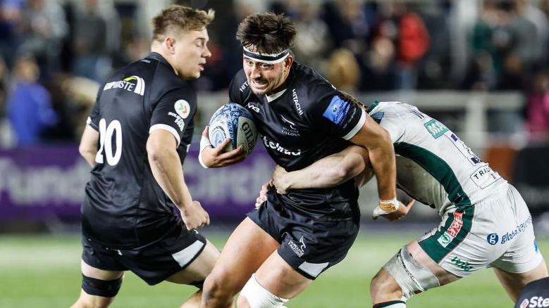 Newcastle Falcons stand-in fly-half Ethan Grayson in action against Leicester Tigers