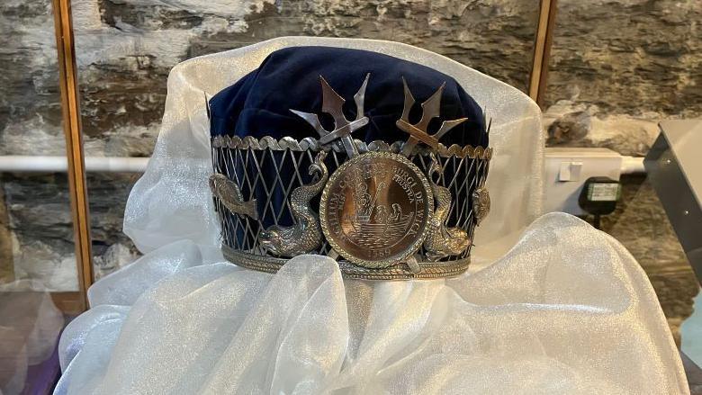 Herring Queen crown