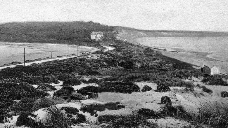 A black and while drawing of Sandbanks, which has no properties on it