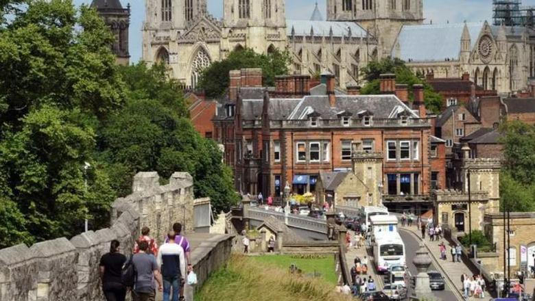 York's city walls 