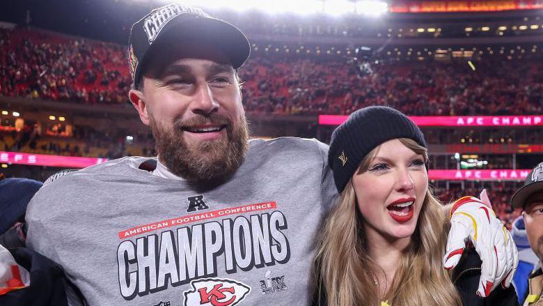 Travis Kelce and Taylor Swift.