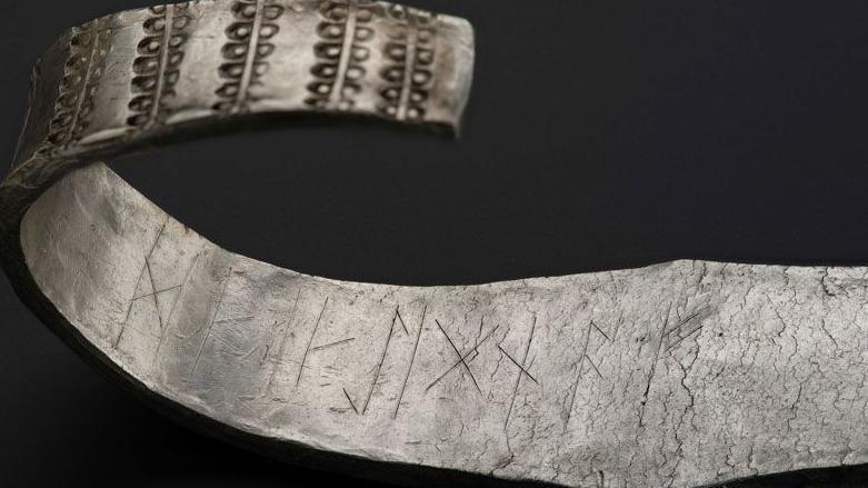 An inscription on a Viking-age metal arm ring