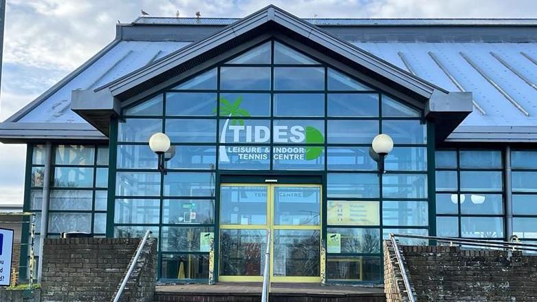 Entrance up steps to Tides Leisure & Indoor Tennis Centre in Deal 