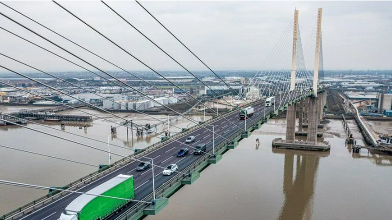 An aerial picture of QE2 bridge