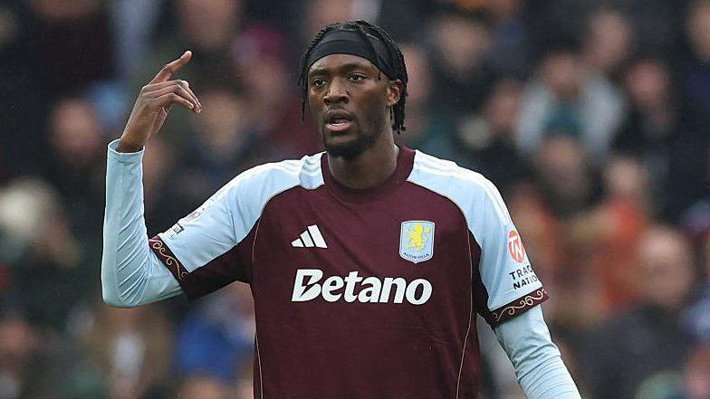 Tammy Abraham on his Aston Villa debut against Brentford 