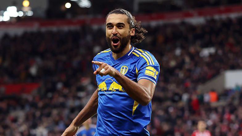 Dominic Calvert-Lewin celebrates scoring