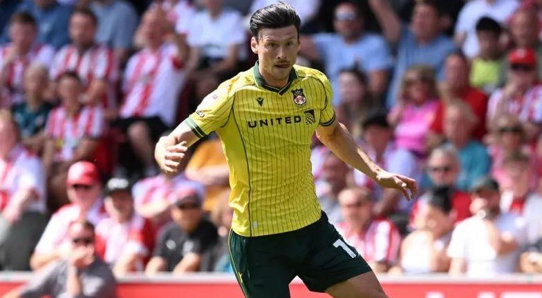 Kieffer Moore in action for Wrexham against Southampton