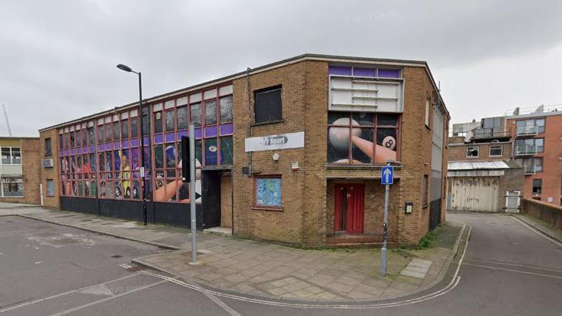 Snooker hall image, google maps