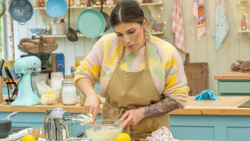 Georgie ar GBBO