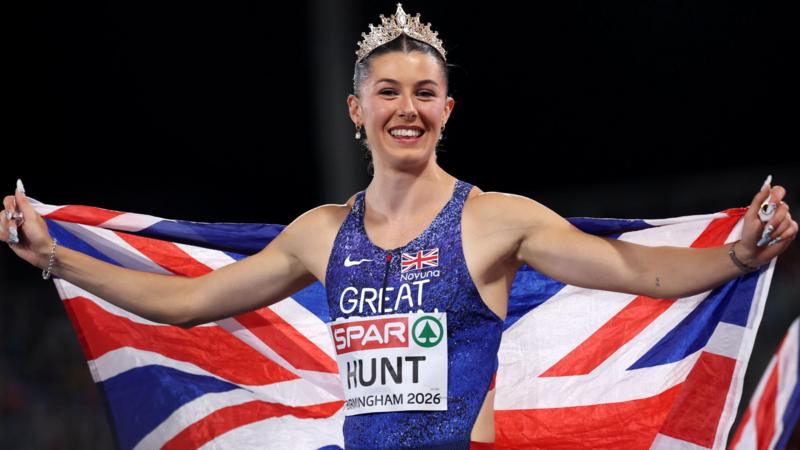 'Are you not entertained?' - Hunt enters stardom with iconic quadruple