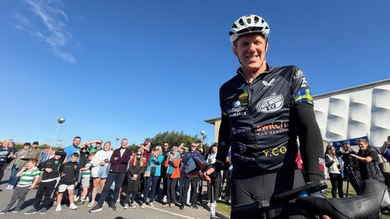 Former England captain Lewis Moody starts 500-mile cycle after MND diagnosis