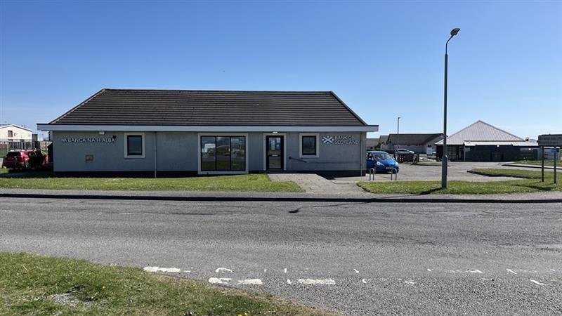 Banca na h-Alba ann am Baile a' Mhanaich