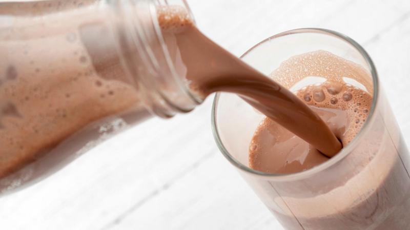 Milkshakes and lattes to face sugar tax in UK