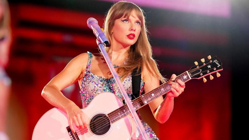 Taylor Swift denies turning down Super Bowl half-time show