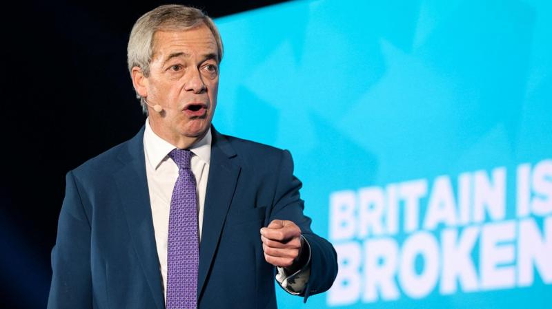 Farage inadvertently breached MPs' rules, says watchdog