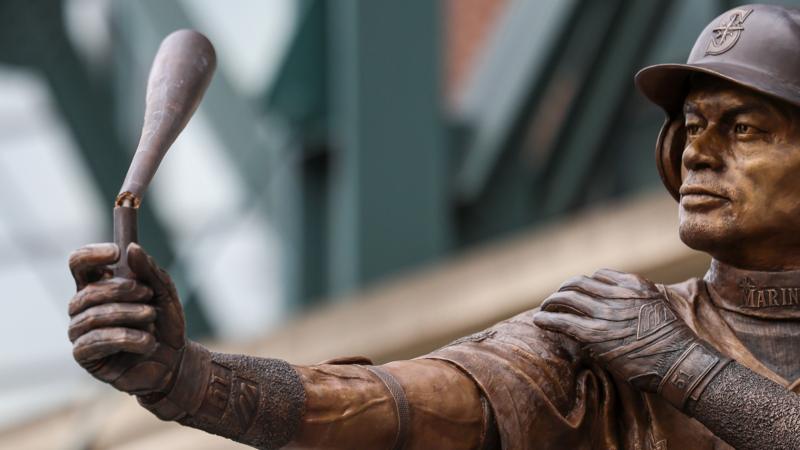 Baseball statue broken as it is unveiled in Seattle
