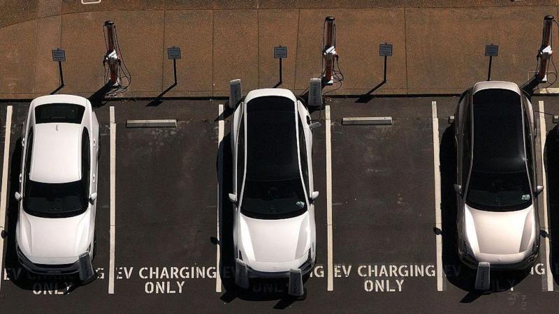 How the US got left behind in the global electric car race