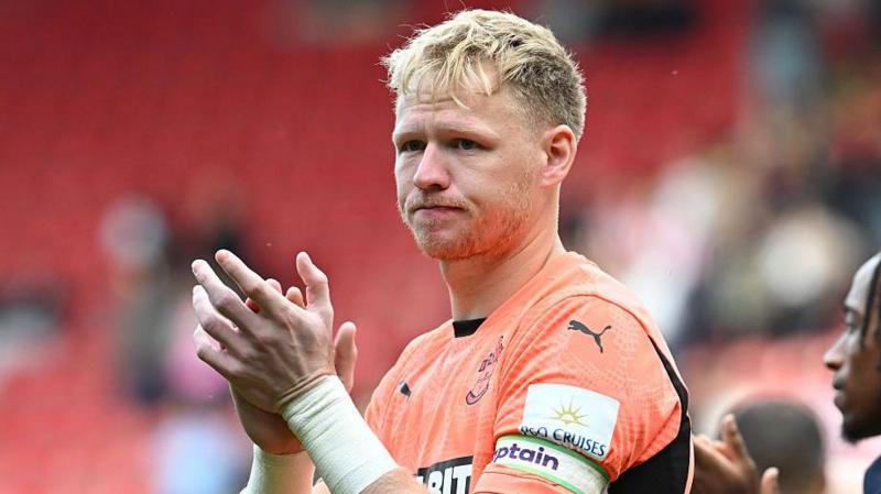Newcastle in Dynamic Talks for Southampton Star Ramsdale