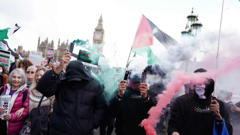Pro-Palestinian protest in London sees thousands call for bombing to