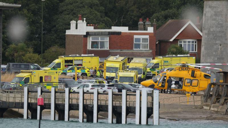 Three dead after family get into difficulty in sea