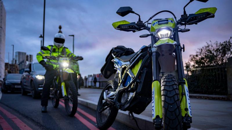 Met using e-bikes and drones to catch phone thieves