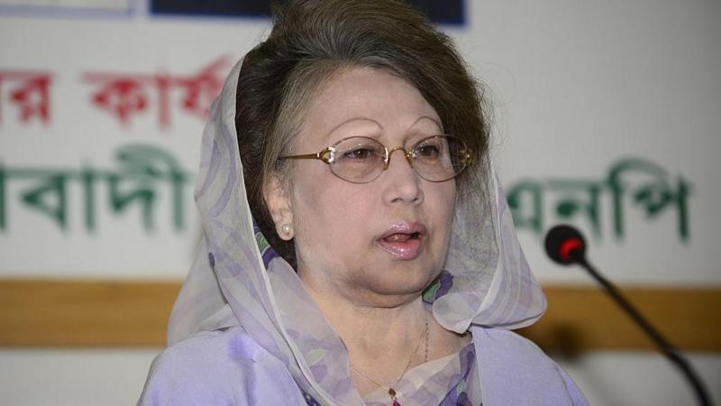 Khaleda Zia: 'Shy housewife' who led Bangladesh in the 1990s and 2000s