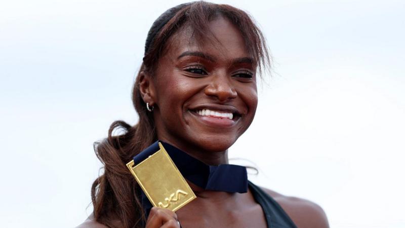 Asher-Smith and Hughes break records at UK Champs