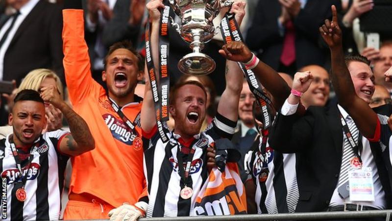 Grimsby players celebrate play-off final victory