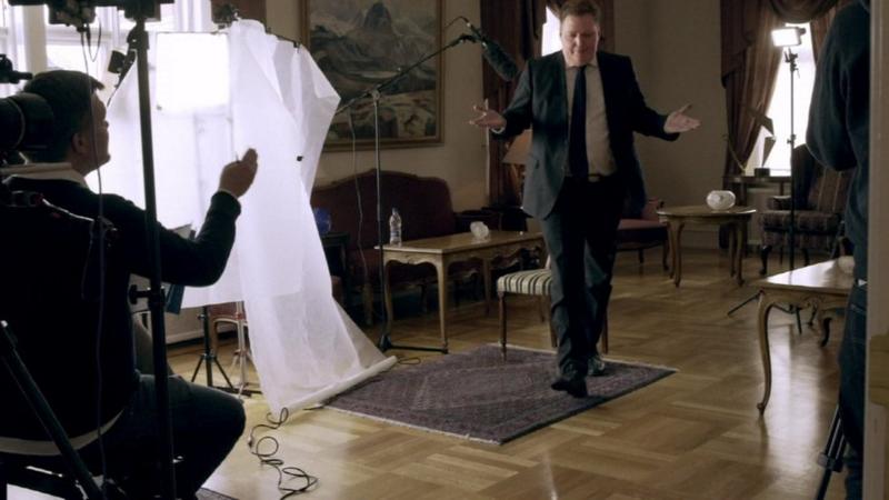 Panama Papers: Leaks spur global investigations - BBC News